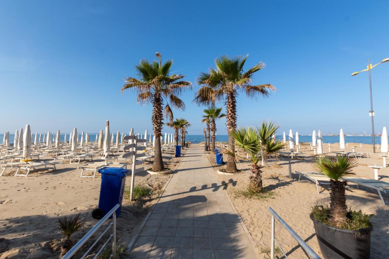 Comfortable Apartment Next To The Beach Durrës Extérieur photo